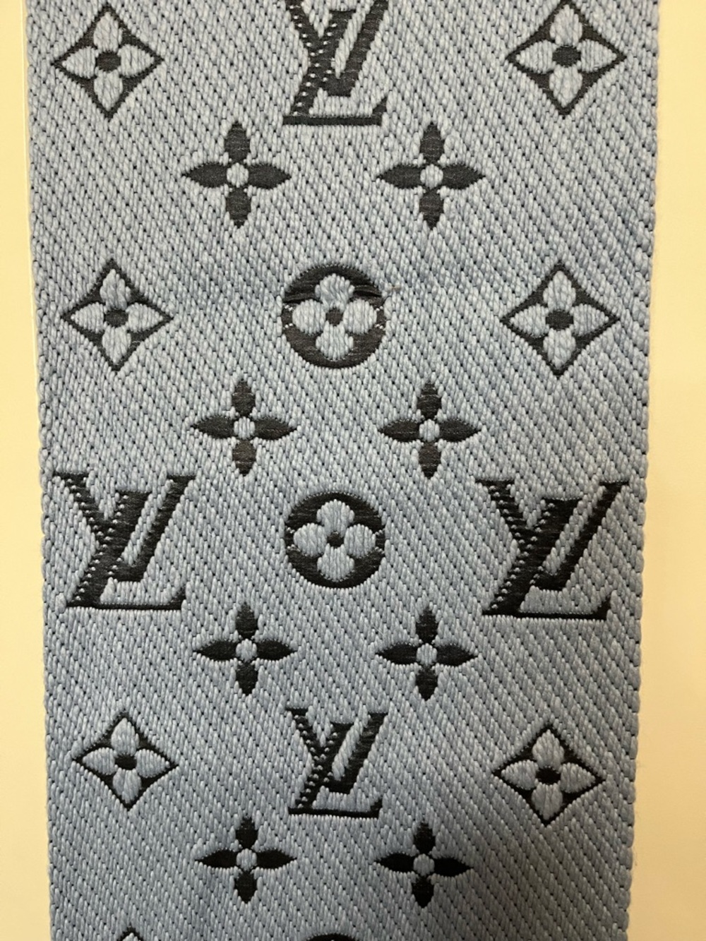 Louis Vuitton Blue & Gray Monogram Jacquard Scarf
